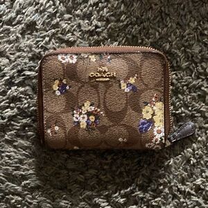 Coach wallet floral print new with tags